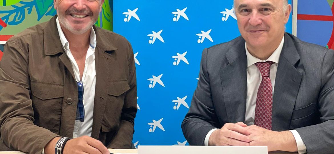 Sebastian-Rodriguez-y-Juan-Ignacio-Zafra-firman-convenio-colaboración-temporada-20226